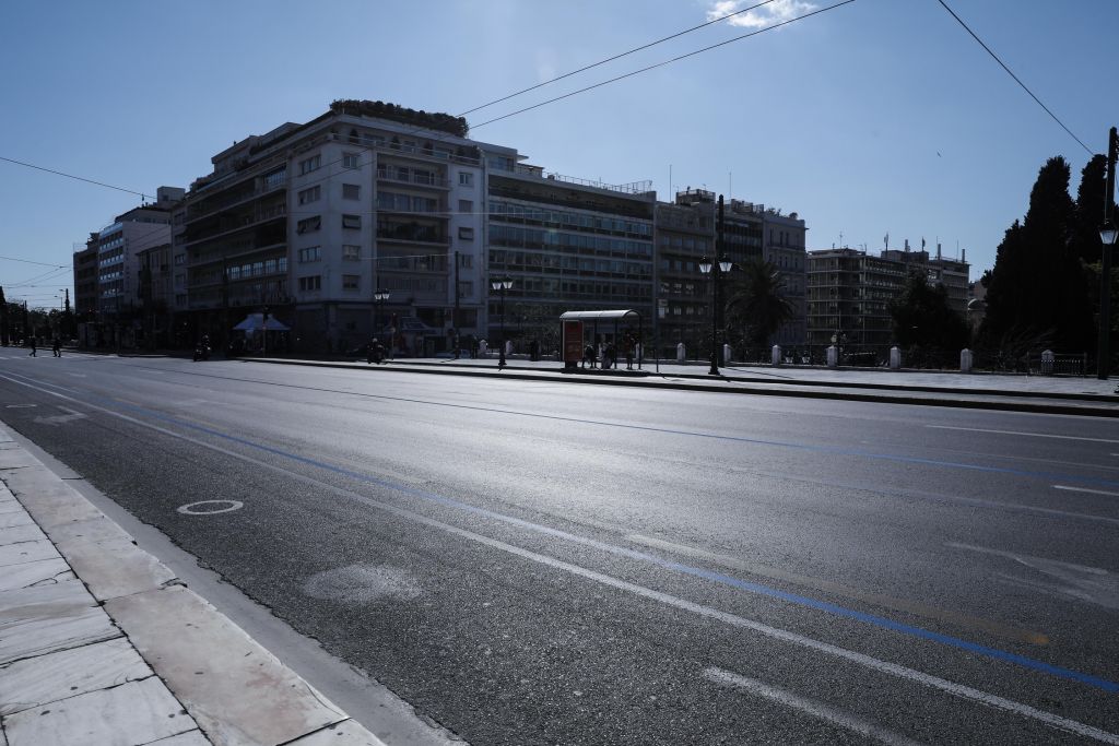 Έρχεται νέο lock-down; - Τι προειδοποιούν οι ειδικοί;