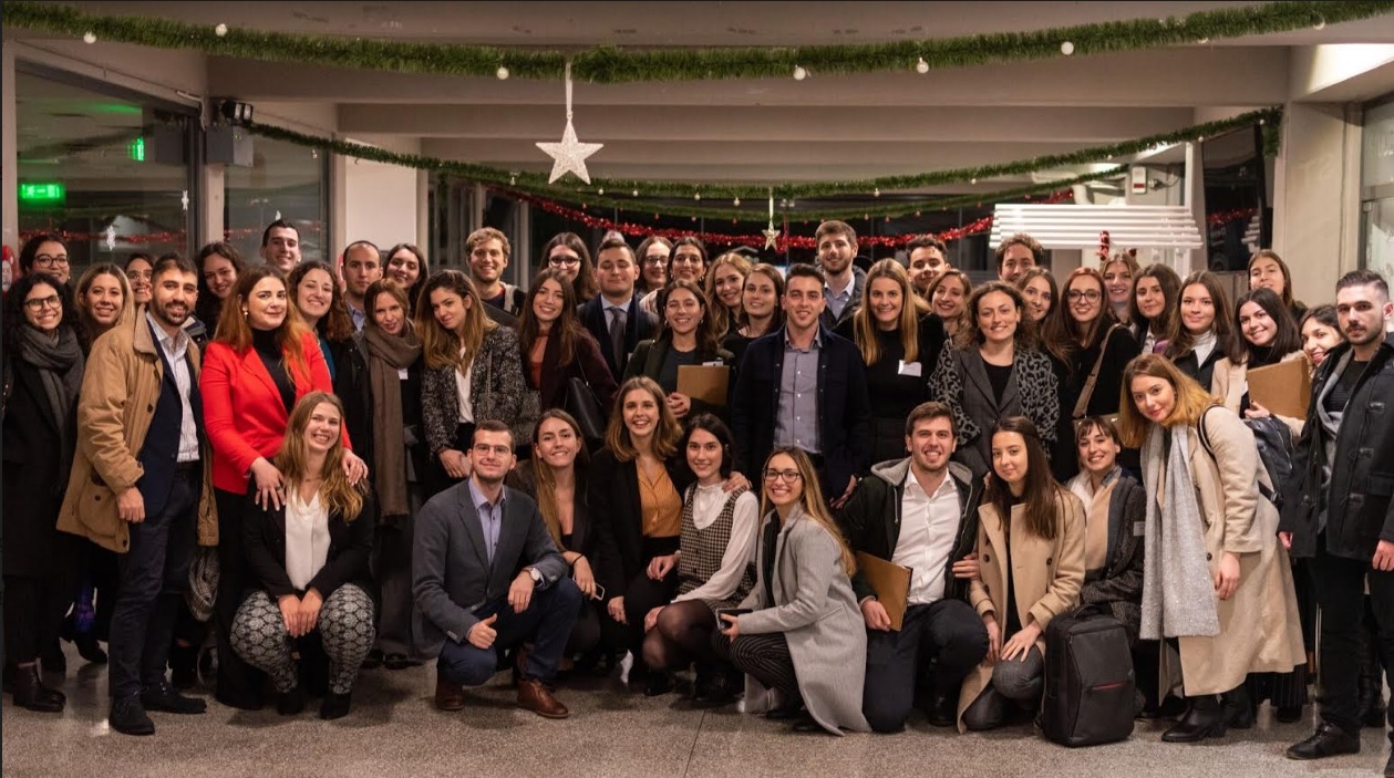 EconAM | To &sigma;&upsilon;&nu;έ&delta;&rho;&iota;&omicron; &pi;&omicron;&upsilon; &delta;&epsilon; &pi;&rho;έ&pi;&epsilon;&iota; &nu;&alpha; &chi;ά&sigma;&epsilon;&iota; &kappa;&alpha;&nu;έ&nu;&alpha;&sigmaf; &phi;&omicron;&iota;&tau;&eta;&tau;ή&sigmaf;!