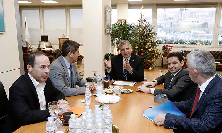 &Sigma;&upsilon;&nu;ά&nu;&tau;&eta;&sigma;&eta; &sigma;&tau;&eta;&nu; &Pi;&epsilon;&rho;&iota;&phi;έ&rho;&epsilon;&iota;&alpha; &Alpha;&tau;&tau;&iota;&kappa;ή&sigmaf; &gamma;&iota;&alpha; &tau;&eta; &delta;&eta;&mu;&iota;&omicron;&upsilon;&rho;&gamma;ί&alpha; &alpha;&theta;&lambda;&eta;&tau;&iota;&kappa;&omicron;ύ &kappa;έ&nu;&tau;&rho;&omicron;&upsilon; &pi;&rho;&omicron;&pi;ό&nu;&eta;&sigma;&eta;&sigmaf; &alpha;&tau;ό&mu;&omega;&nu; &mu;&epsilon; &alpha;&nu;&alpha;&pi;&eta;&rho;ί&alpha;