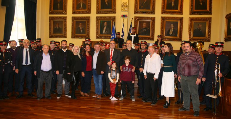 &Chi;&rho;&iota;&sigma;&tau;&omicron;&upsilon;&gamma;&epsilon;&nu;&nu;&iota;ά&tau;&iota;&kappa;&alpha; &kappa;ά&lambda;&alpha;&nu;&tau;&alpha; &sigma;&tau;&omicron;&nu; &Delta;ή&mu;&alpha;&rho;&chi;&omicron; &Pi;&epsilon;&iota;&rho;&alpha;&iota;ά &Gamma;&iota;ά&nu;&nu;&eta; &Mu;ώ&rho;&alpha;&lambda;&eta;