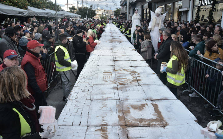 &Omicron; &Delta;ή&mu;&omicron;&sigmaf; &tau;&eta;&sigmaf; &Alpha;&tau;&tau;&iota;&kappa;ή&sigmaf; &mu;&epsilon; &tau;&eta; &mu;&epsilon;&gamma;&alpha;&lambda;ύ&tau;&epsilon;&rho;&eta; &beta;&alpha;&sigma;&iota;&lambda;ό&pi;&iota;&tau;&alpha; &ndash; 35.000 &kappa;&omicron;&mu;&mu;ά&tau;&iota;&alpha; &kappa;&alpha;&iota; 200 &phi;&lambda;&omicron;&upsilon;&rho;&iota;ά