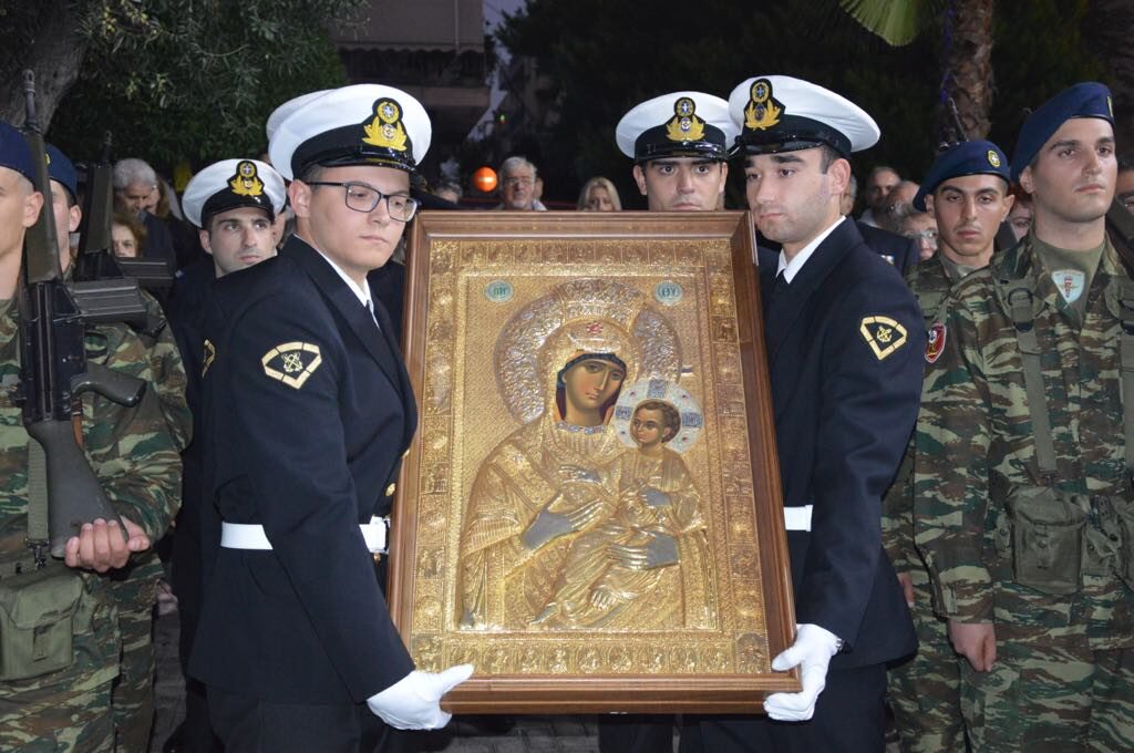 Ο Πειραιάς υποδέχτηκε την Παναγία Βηματάρισσα