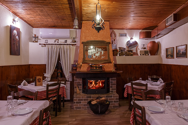 &Tau;&alpha; &mu;&alpha;&gamma;&alpha;&zeta;&iota;ά &mu;&epsilon; &tau;&zeta;ά&kappa;&iota;&alpha; &tau;&omega;&nu; &nu;&omicron;&tau;ί&omega;&nu; &pi;&rho;&omicron;&alpha;&sigma;&tau;ί&omega;&nu; &epsilon;ί&nu;&alpha;&iota; &iota;&delta;&alpha;&nu;&iota;&kappa;ά &gamma;&iota;&alpha; &tau;&alpha; &kappa;&rho;ύ&alpha; &beta;&rho;ά&delta;&iota;&alpha;