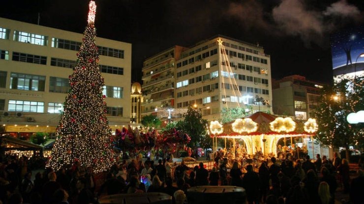 &Chi;&rho;&iota;&sigma;&tau;&omicron;ύ&gamma;&epsilon;&nu;&nu;&alpha; &sigma;&tau;&omicron;&nu; &Pi;&epsilon;&iota;&rho;&alpha;&iota;ά: &Delta;&epsilon;ί&tau;&epsilon; ό&lambda;&omicron; &tau;&omicron; &epsilon;&omicron;&rho;&tau;&alpha;&sigma;&tau;&iota;&kappa;ό &pi;&rho;ό&gamma;&rho;&alpha;&mu;&mu;&alpha;