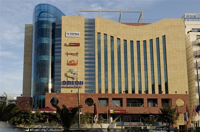 &Sigma;&tau;&eta;&nu; &alpha;&mu;&epsilon;&rho;&iota;&kappa;&alpha;&nu;&iota;&kappa;ή &epsilon;&tau;&alpha;&iota;&rho;&epsilon;ί&alpha; Hines &tau;&omicron; Odeon Starcity