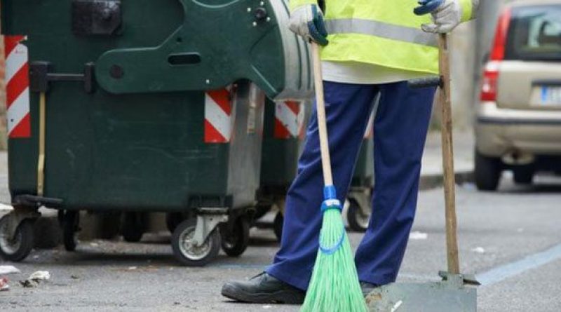 Άλιμος: Ένα μεγάλο μπράβο στους ανθρώπους που δίνουν μάχη για την καθαριότητα!