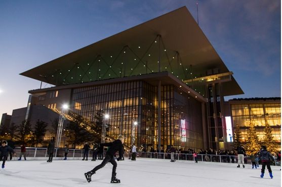 &Tau;&omicron; &pi;&alpha;&gamma;&omicron;&delta;&rho;ό&mu;&iota;&omicron; &sigma;&tau;&omicron; &Kappa;&alpha;&nu;ά&lambda;&iota; &tau;&omicron;&upsilon; &Kappa;&Pi;&Iota;&Sigma;&Nu; &epsilon;&pi;&iota;&sigma;&tau;&rho;έ&phi;&epsilon;&iota; &gamma;&iota;&alpha; &alpha;&kappa;ό&mu;&eta; &mu;ί&alpha; &chi;&rho;&omicron;&nu;&iota;ά