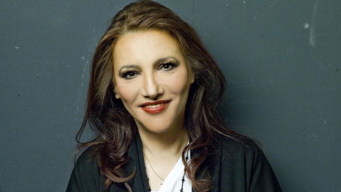 &Epsilon;&lambda;&lambda;&eta;&nu;&iota;&kappa;ό: &Alpha;ύ&rho;&iota;&omicron; &eta; &delta;&omega;&rho;&epsilon;ά&nu; &sigma;&upsilon;&nu;&alpha;&upsilon;&lambda;ί&alpha; &tau;&eta;&sigmaf; &Epsilon;&lambda;έ&nu;&eta;&sigmaf; &Beta;&iota;&tau;ά&lambda;&eta;