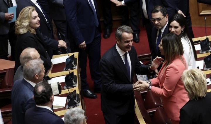 &Omicron;&rho;&kappa;ί&sigma;&tau;&eta;&kappa;&epsilon; &eta; &Beta;&omicron;&upsilon;&lambda;ή&sigmaf; &tau;&eta;&sigmaf;... &mu;ί&alpha;&sigmaf; &eta;&mu;έ&rho;&alpha;&sigmaf;