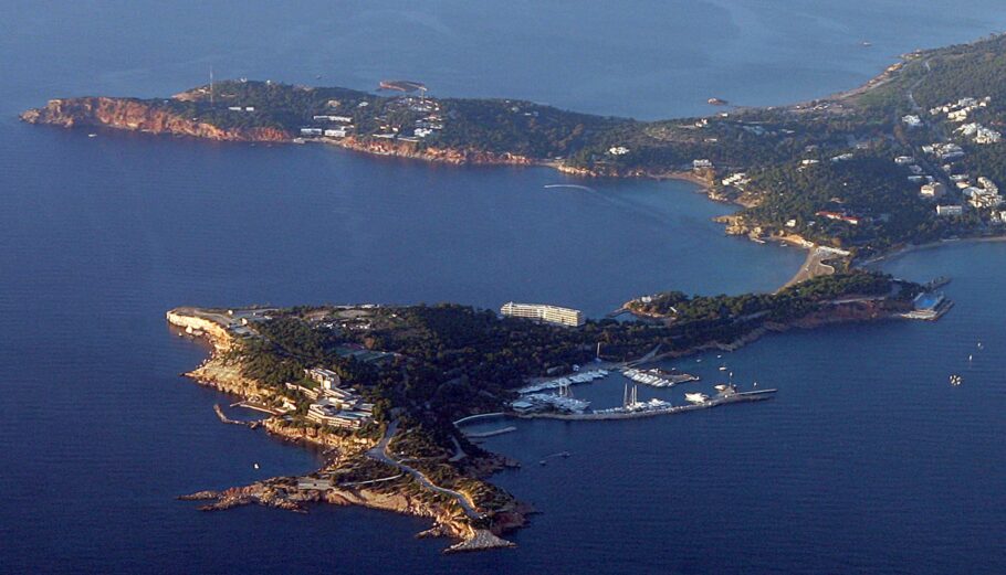 Έ&tau;&sigma;&iota; &theta;&alpha; &epsilon;ί&nu;&alpha;&iota; &omicron; &tau;&omicron;&upsilon;&rho;&iota;&sigma;&mu;ό&sigmaf; &sigma;&tau;&eta;&nu; &Alpha;&theta;&eta;&nu;&alpha;ϊ&kappa;ή &Rho;&iota;&beta;&iota;έ&rho;&alpha; &tau;&omicron; 2030