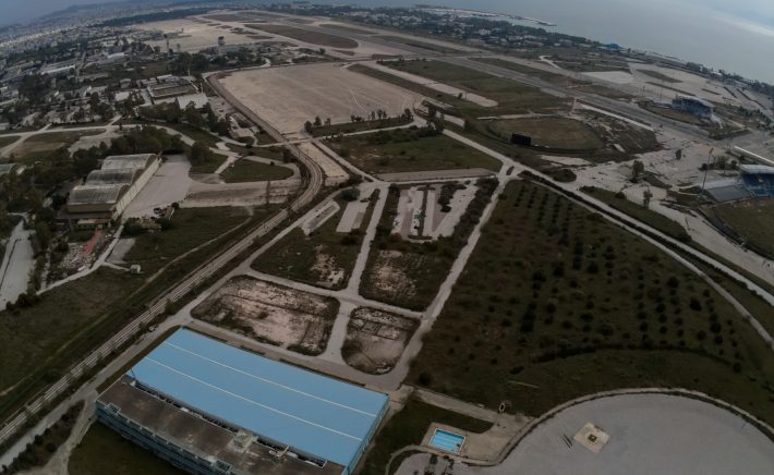 &Tau;&alpha; 10 &delta;&iota;&sigma;&epsilon;&kappa;&alpha;&tau;&omicron;&mu;&mu;ύ&rho;&iota;&alpha; &pi;&omicron;&upsilon; &theta;&alpha; &kappa;ά&nu;&omicron;&upsilon;&nu; &tau;&alpha; &nu;ό&tau;&iota;&alpha; &pi;&rho;&omicron;ά&sigma;&tau;&iota;&alpha; &tau;&omicron; &Mu;&omicron;&nu;&alpha;&kappa;ό &tau;&eta;&sigmaf; &Epsilon;&lambda;&lambda;ά&delta;&alpha;&sigmaf;