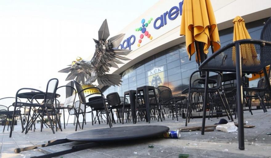 &Sigma;&omicron;&beta;&alpha;&rho;ά &tau;&rho;&alpha;&upsilon;&mu;&alpha;&tau;&iota;&sigma;&mu;έ&nu;&eta; 13&chi;&rho;&omicron;&nu;&eta; &alpha;&pi;ό &tau;&eta;&nu; &delta;&omicron;&lambda;&omicron;&phi;&omicron;&nu;&iota;&kappa;ή &epsilon;&pi;&iota;&delta;&rho;&omicron;&mu;ή &sigma;&tau;&eta; &Nu;έ&alpha; &Phi;&iota;&lambda;&alpha;&delta;έ&lambda;&phi;&epsilon;&iota;&alpha;