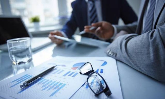 &Mu;&iota;&kappa;&rho;&omicron;&mu;&epsilon;&sigma;&alpha;ί&epsilon;&sigmaf; &epsilon;&pi;&iota;&chi;&epsilon;&iota;&rho;ή&sigma;&epsilon;&iota;&sigmaf;: &Eta; &delta;&iota;&alpha;&chi;&rho;&omicron;&nu;&iota;&kappa;ή &tau;&omicron;&upsilon;&sigmaf; &pi;&omicron;&rho;&epsilon;ί&alpha; &kappa;&alpha;&iota; &omicron;&iota; &beta;&alpha;&sigma;&iota;&kappa;έ&sigmaf; &pi;&rho;&omicron;&kappa;&lambda;ή&sigma;&epsilon;&iota;&sigmaf;