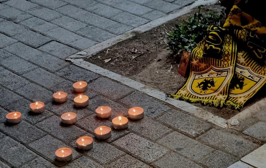 &Sigma;&omicron;&kappa; &sigma;&tau;&eta;&nu; &Nu;έ&alpha; &Phi;&iota;&lambda;&alpha;&delta;έ&lambda;&phi;&epsilon;&iota;&alpha;: &Nu;&epsilon;&kappa;&rho;ό&sigmaf; 22&chi;&rho;&omicron;&nu;&omicron;&sigmaf; &alpha;&pi;ό &epsilon;&pi;&epsilon;&iota;&sigma;ό&delta;&iota;&alpha; &omicron;&pi;&alpha;&delta;ώ&nu;