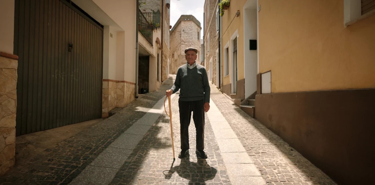 &Theta;έ&lambda;&epsilon;&tau;&epsilon; &nu;&alpha; &zeta;ή&sigma;&epsilon;&tau;&epsilon; &omega;&sigmaf; &tau;&alpha; 100; &Alpha;&pi;&lambda;ά &mu;&alpha;&theta;ή&mu;&alpha;&tau;&alpha; &mu;&alpha;&kappa;&rho;&omicron;&zeta;&omega;ί&alpha;&sigmaf; &sigma;&tau;&eta; &nu;έ&alpha; &sigma;&epsilon;&iota;&rho;ά &tau;&omicron;&upsilon; Netflix