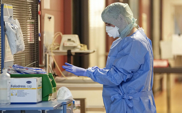 &laquo;&Sigma;&upsilon;&nu;&alpha;&gamma;&epsilon;&rho;&mu;ό&sigmaf;&raquo; &mu;&epsilon; &tau;&omicron;&nu; &pi;&alpha;&rho;&beta;&omicron;ϊό - &Tau;&iota; &sigma;&upsilon;&sigma;&tau;ή&nu;&omicron;&upsilon;&nu; &omicron;&iota; &epsilon;&iota;&delta;&iota;&kappa;&omicron;ί;