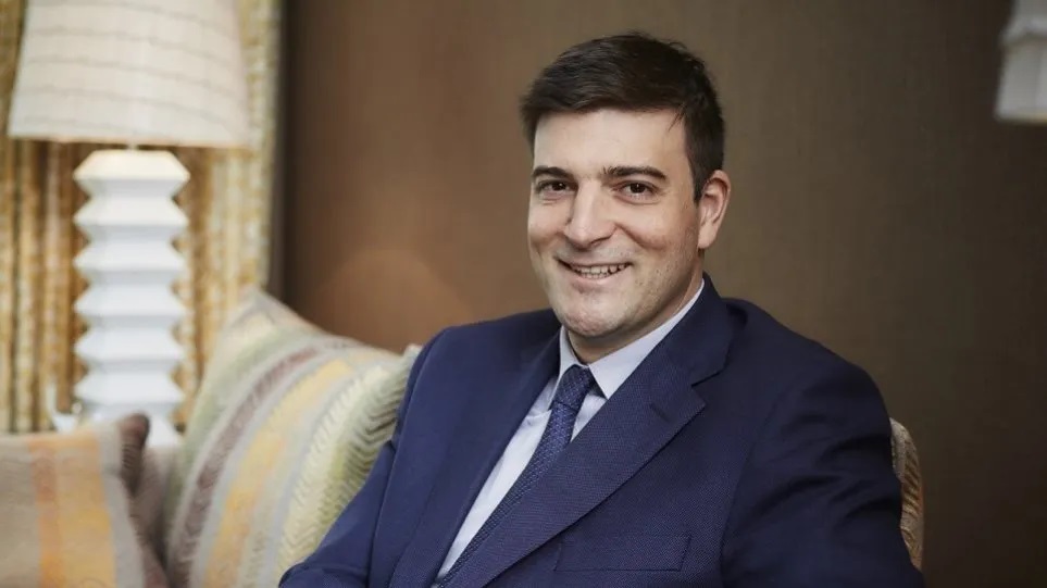 CVC: &Gamma;&iota;&alpha;&tau;&iota; &lambda;έ&epsilon;&iota; &laquo;ό&chi;&iota;&raquo; &sigma;&tau;&eta;&nu; &pi;ώ&lambda;&eta;&sigma;&eta; &tau;&omega;&nu; &Upsilon;&gamma;&epsilon;ί&alpha;, Metropolitan, &Mu;&eta;&tau;έ&rho;&alpha;, &Lambda;&eta;&tau;ώ