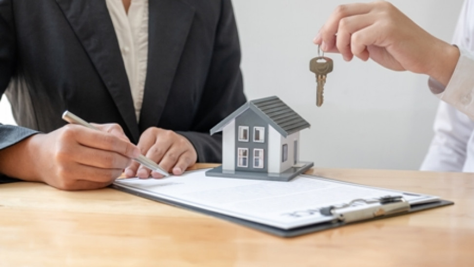 &laquo;&Pi;&alpha;&gamma;ώ&nu;&omicron;&upsilon;&nu;&raquo; &tau;&alpha; &kappa;&upsilon;&mu;&alpha;&iota;&nu;ό&mu;&epsilon;&nu;&alpha; &epsilon;&pi;&iota;&tau;ό&kappa;&iota;&alpha; &sigma;&tau;&alpha; &sigma;&tau;&epsilon;&gamma;&alpha;&sigma;&tau;&iota;&kappa;ά &delta;ά&nu;&epsilon;&iota;&alpha;