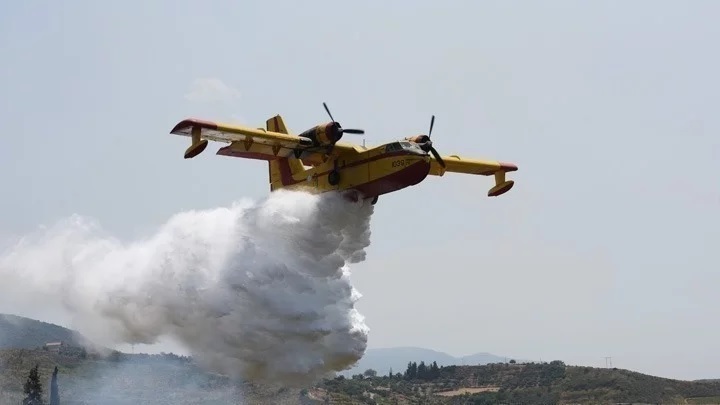 Canadair: &Nu;&epsilon;&kappa;&rho;&omicron;ί &omicron;&iota; &delta;ύ&omicron; &pi;&iota;&lambda;ό&tau;&omicron;&iota; &mu;&epsilon;&tau;ά &tau;&eta; &sigma;&upsilon;&nu;&tau;&rho;&iota;&beta;ή &tau;&omicron;&upsilon; &alpha;&epsilon;&rho;&omicron;&sigma;&kappa;ά&phi;&omicron;&upsilon;&sigmaf;
