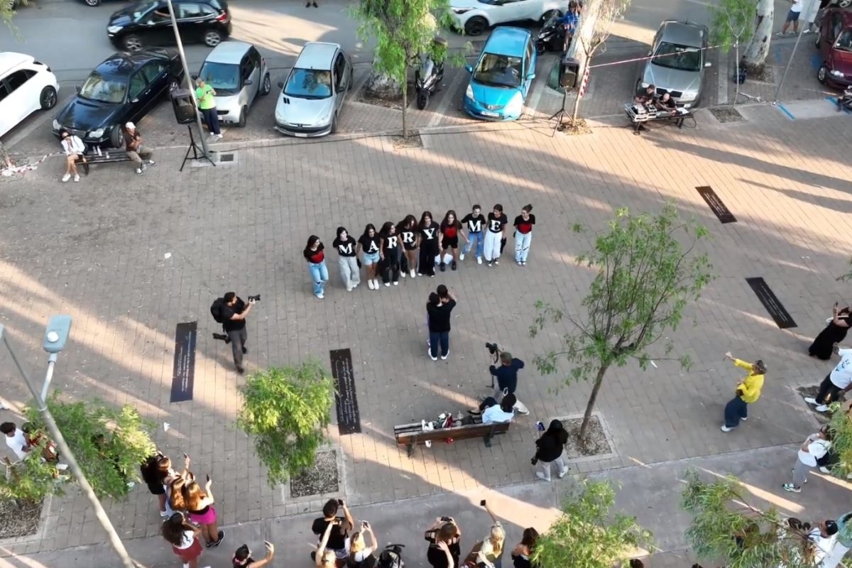 &Gamma;&lambda;&upsilon;&phi;ά&delta;&alpha;: &Pi;&rho;ό&tau;&alpha;&sigma;&eta; &gamma;ά&mu;&omicron;&upsilon;-&upsilon;&pi;&epsilon;&rho;&pi;&alpha;&rho;&alpha;&gamma;&omega;&gamma;ή &sigma;&tau;&omicron;&nu; &delta;&rho;ό&mu;&omicron; &tau;&omega;&nu; &Pi;&omicron;&iota;&eta;&tau;ώ&nu;