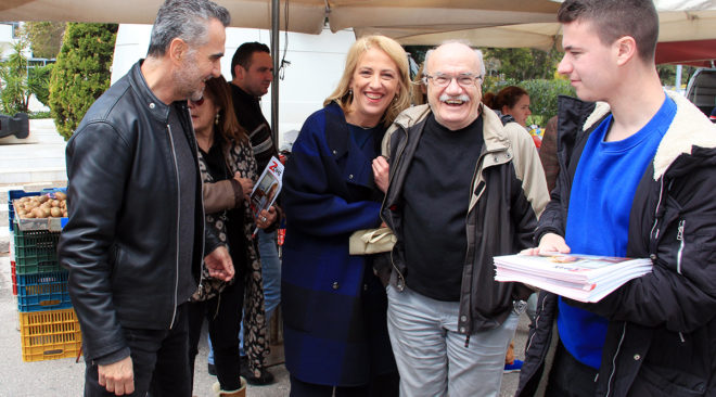 Περιοδεία της Ρένας Δούρου σε Βάρκιζα, Βουλιαγμένη και Βούλα