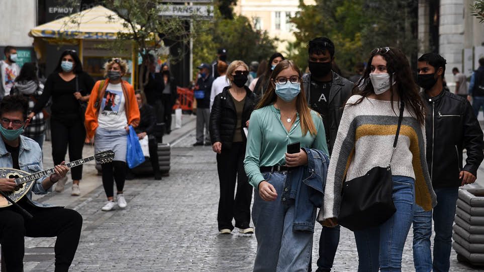 &Kappa;&omicron;&rho;&omega;&nu;&omicron;ϊό&sigmaf;: &Alpha;&upsilon;&xi;ά&nu;&omicron;&nu;&tau;&alpha;&iota; &tau;&alpha; &tau;&omicron;&pi;&iota;&kappa;ά lockdown &upsilon;&pi;ό &tau;&omicron;&nu; &phi;ό&beta;&omicron; &nu;έ&alpha;&sigmaf; έ&xi;&alpha;&rho;&sigma;&eta;&sigmaf; - &Delta;&epsilon;ί&tau;&epsilon; &tau;&iota;&sigmaf; &kappa;ό&kappa;&kappa;&iota;&nu;&epsilon;&sigmaf; &pi;&epsilon;&rho;&iota;&omicron;&chi;έ&sigmaf;