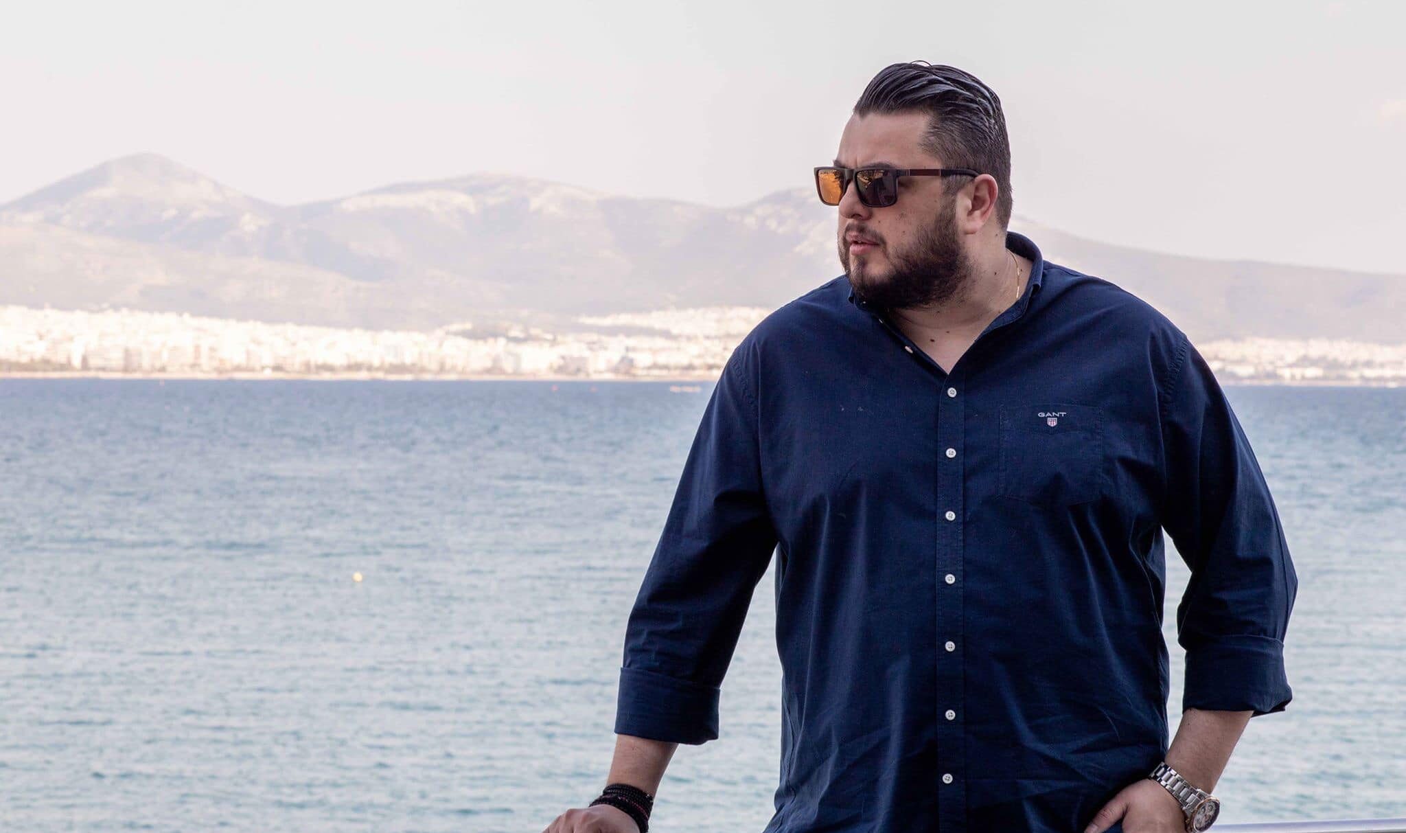 &Pi;&epsilon;&iota;&rho;&alpha;&iota;ά&sigmaf;: &Omicron; &Delta;&eta;&mu;ή&tau;&rho;&eta;&sigmaf; &Mu;&epsilon;&sigma;&omicron;ύ&lambda;&alpha;&sigmaf; &alpha;&nu;&alpha;&kappa;&omicron;ί&nu;&omega;&sigma;&epsilon; &tau;&alpha; &pi;&rho;ώ&tau;&alpha; &omicron;&nu;ό&mu;&alpha;&tau;&alpha; &pi;&omicron;&upsilon; &theta;&alpha; &sigma;&upsilon;&mu;&mu;&epsilon;&tau;έ&chi;&omicron;&upsilon;&nu; &sigma;&tau;&eta; &sigma;&upsilon;&nu;&alpha;&upsilon;&lambda;ί&alpha; &alpha;&gamma;ά&pi;&eta;&sigmaf;