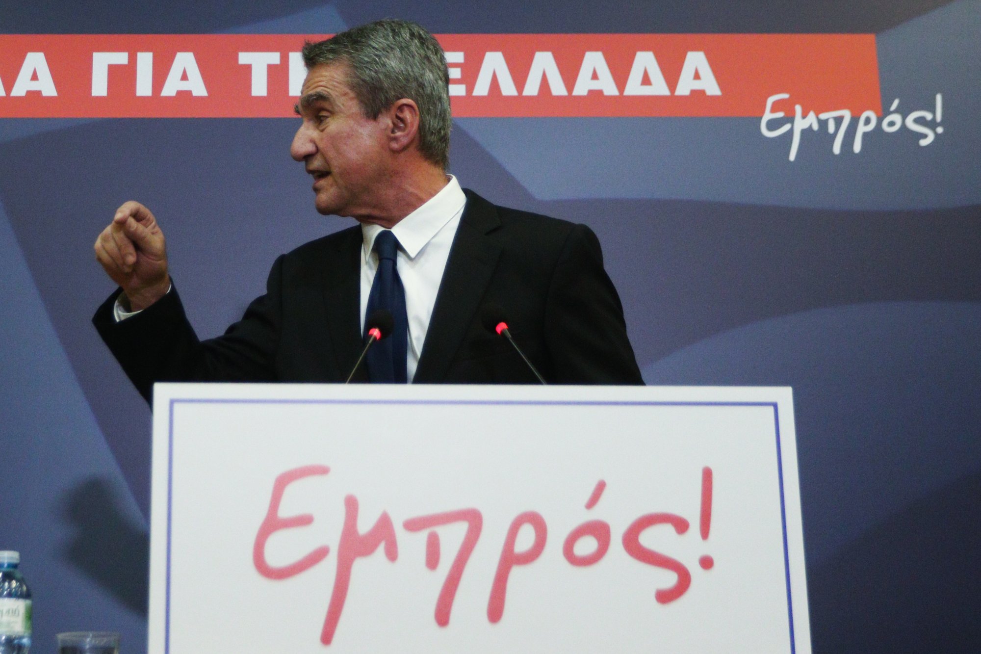&Lambda;&omicron;&beta;έ&rho;&delta;&omicron;&sigmaf;: &Omicron;&iota; &laquo;&Delta;&eta;&mu;&omicron;&kappa;&rho;ά&tau;&epsilon;&sigmaf;&raquo; &alpha;&pi;&epsilon;&upsilon;&theta;ύ&nu;&omicron;&nu;&tau;&alpha;&iota; &sigma;&epsilon; &psi;&eta;&phi;&omicron;&phi;ό&rho;&omicron;&upsilon;&sigmaf; &Nu;&Delta; &kappa;&alpha;&iota; &Pi;&Alpha;&Sigma;&Omicron;&Kappa;