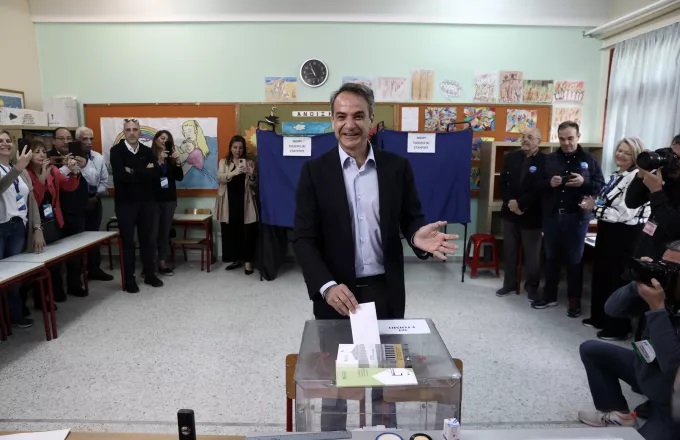 &Epsilon;&kappa;&lambda;&omicron;&gamma;έ&sigmaf; 2023: &Psi;ή&phi;&iota;&sigma;&alpha;&nu; &omicron;&iota; &pi;&omicron;&lambda;&iota;&tau;&iota;&kappa;&omicron;ί &alpha;&rho;&chi;&eta;&gamma;&omicron;ί