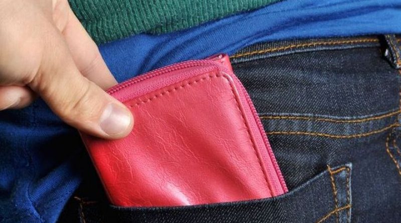 Προσοχή! Πορτοφολάδες σε λεωφορεία στη Γλυφάδα