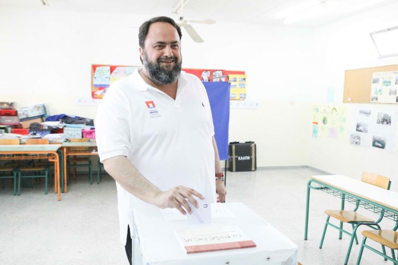 ΜΑΡΙΝΑΚΗΣ: Μεγάλη δωρεά στο Τζάνειο σε ιατροτεχνολογικό εξοπλισμό και μάσκες