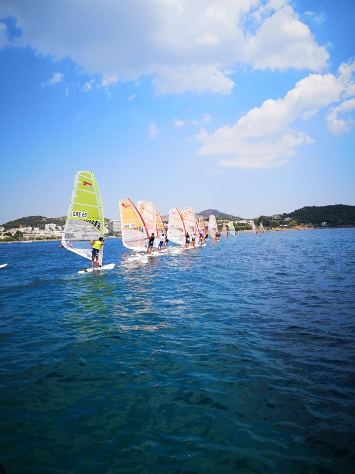 &Pi;&alpha;&rho;&alpha;&lambda;ί&alpha; &Kappa;&alpha;&beta;&omicron;ύ&rho;&iota;: &Mu;&epsilon; &mu;&epsilon;&gamma;ά&lambda;&eta; &epsilon;&pi;&iota;&tau;&upsilon;&chi;ί&alpha; &delta;&iota;&omicron;&rho;&gamma;&alpha;&nu;ώ&theta;&eta;&kappa;&epsilon; &tau;&omicron; &pi;&rho;ώ&tau;&omicron; &kappa;ύ&pi;&epsilon;&lambda;&lambda;&omicron; Windsurf 