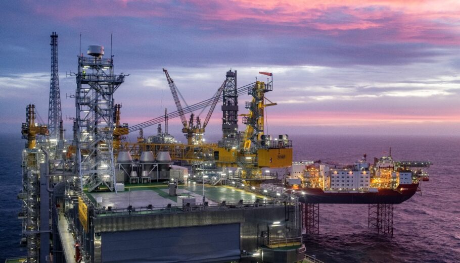 &Tau;&alpha; &nu;έ&alpha; &sigma;&epsilon;&nu;ά&rho;&iota;&alpha; &gamma;&iota;&alpha; &tau;&omicron; &pi;&epsilon;&tau;&rho;έ&lambda;&alpha;&iota;&omicron; &kappa;&alpha;&iota; &omicron; &kappa;ί&nu;&delta;&upsilon;&nu;&omicron;&sigmaf; &gamma;&epsilon;&omega;&pi;&omicron;&lambda;&iota;&tau;&iota;&kappa;ή&sigmaf; &kappa;&rho;ί&sigma;&eta;&sigmaf;