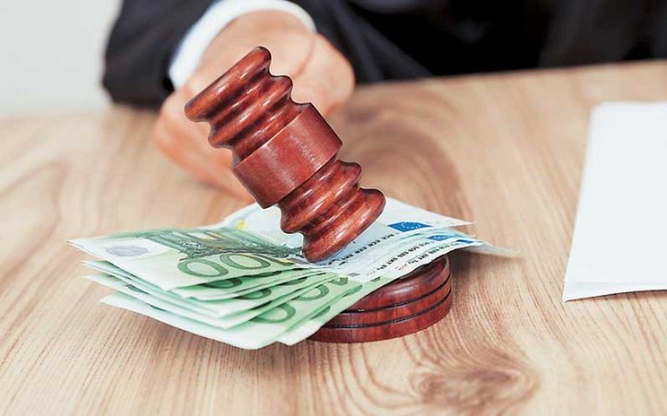 Τσουχτερό πρόστιμο 10.000 ευρώ σε φούρνο – καφέ της Γλυφάδας