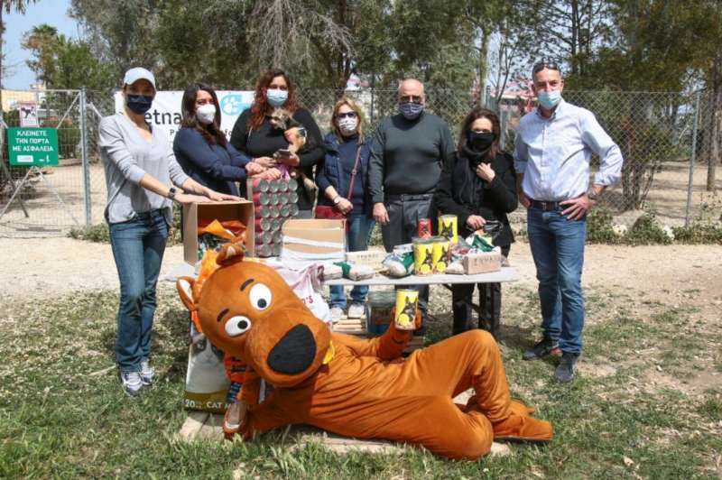 Ό&mu;&omicron;&rho;&phi;&eta; &delta;&rho;ά&sigma;&eta; &alpha;&pi;ό &Sigma;&Epsilon;&Phi; & &Delta;ή&mu;&omicron; &Pi;&epsilon;&iota;&rho;&alpha;&iota;ά &gamma;&iota;&alpha; &tau;&alpha; &alpha;&delta;έ&sigma;&pi;&omicron;&tau;&alpha;