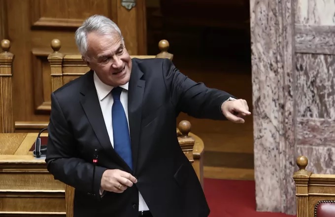 &Pi;&rho;ό&tau;&alpha;&sigma;&eta; &delta;&upsilon;&sigma;&pi;&iota;&sigma;&tau;ί&alpha;&sigmaf;: &Sigma;&phi;&omicron;&delta;&rho;έ&sigmaf; &sigma;&upsilon;&gamma;&kappa;&rho;&omicron;ύ&sigma;&epsilon;&iota;&sigmaf; &kappa;&alpha;&iota; &beta;&alpha;&rho;ύ&tau;&alpha;&tau;&omicron;&iota; &chi;&alpha;&rho;&alpha;&kappa;&tau;&eta;&rho;&iota;&sigma;&mu;&omicron;ί &mu;&epsilon; &tau;&omicron;... &kappa;&alpha;&lambda;&eta;&mu;έ&rho;&alpha; &tau;&eta;&sigmaf; &sigma;&upsilon;&zeta;ή&tau;&eta;&sigma;&eta;&sigmaf;