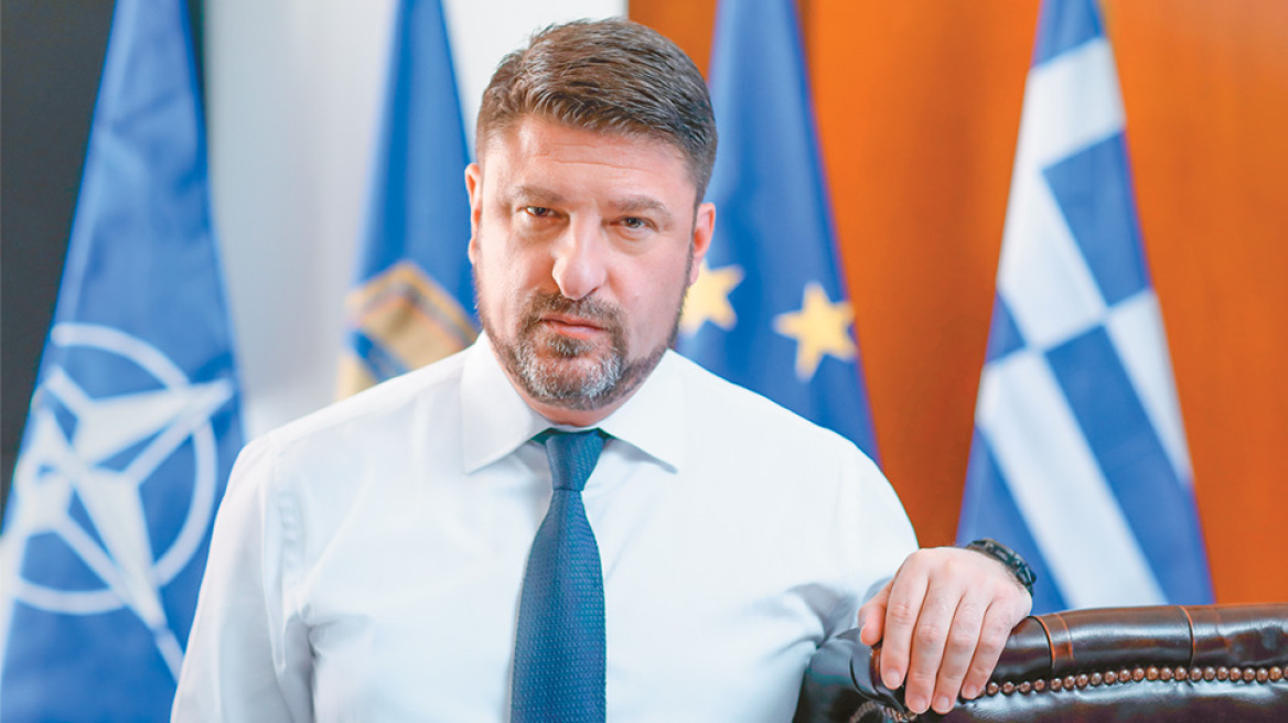 &Pi;&epsilon;&rho;&iota;&phi;έ&rho;&epsilon;&iota;&alpha; &Alpha;&tau;&tau;&iota;&kappa;ή&sigmaf;: &Omicron;&rho;ί&sigma;&tau;&eta;&kappa;&alpha;&nu; &omicron;&iota; 19 &alpha;&nu;&tau;&iota;&pi;&epsilon;&rho;&iota;&phi;&epsilon;&rho;&epsilon;&iota;ά&rho;&chi;&epsilon;&sigmaf; &Alpha;&tau;&tau;&iota;&kappa;ή&sigmaf; &kappa;&alpha;&iota; &omicron;&iota; 16 &epsilon;&nu;&tau;&epsilon;&tau;&alpha;&lambda;&mu;έ&nu;&omicron;&iota; &sigma;ύ&mu;&beta;&omicron;&upsilon;&lambda;&omicron;&iota;